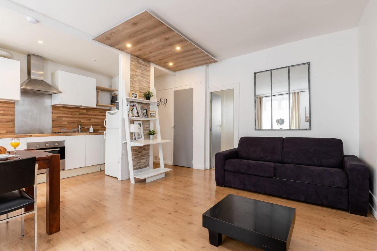 Rue Cler - Eiffel Tower City Apartment Париж Екстериор снимка