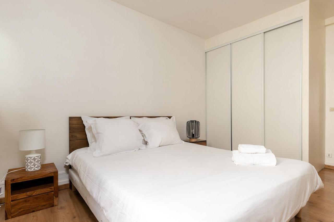 Rue Cler - Eiffel Tower City Apartment Париж Екстериор снимка